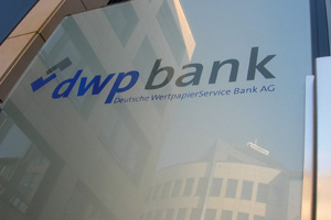 dwpbank_FRA_300